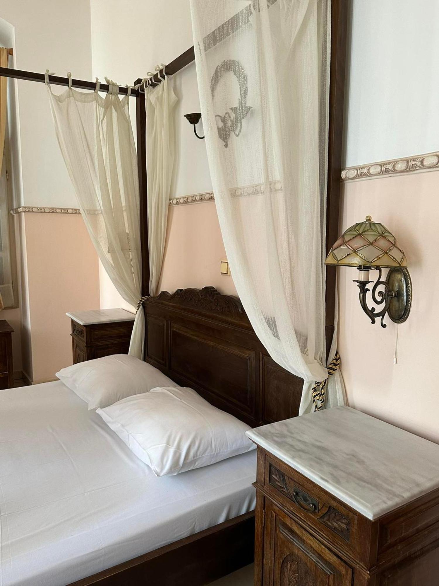 Monte Kristo Hotel Ermoupoli Esterno foto