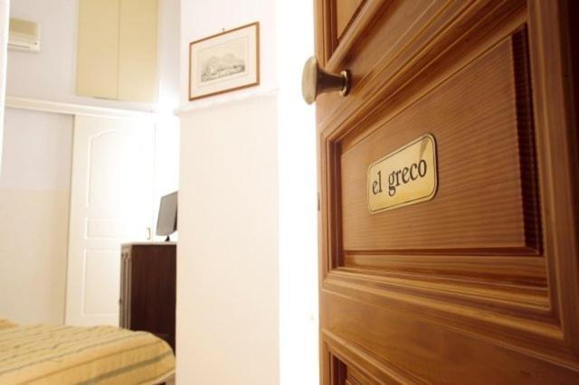 Monte Kristo Hotel Ermoupoli Esterno foto